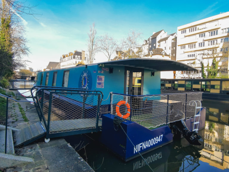 La Péniche de la Nouvelle Lune – Voyage énergétique au fil de l’eau​